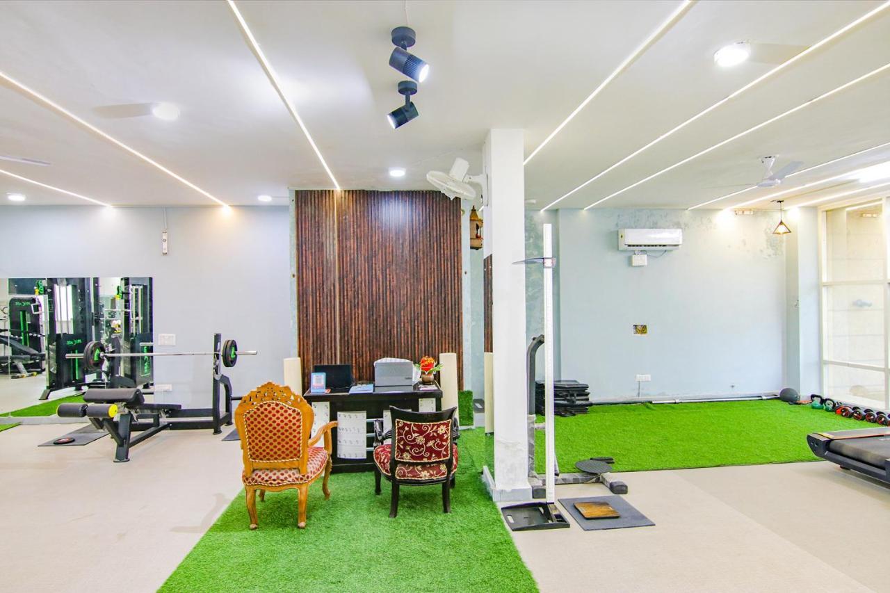 Fabhotel Singh Suite คูร์เคาน์ ภายนอก รูปภาพ